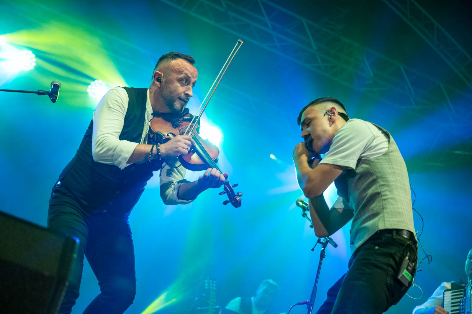 Kandráčovci slaví dvacet let na scéně, roztančili i Občanskou plovárnu v Praze