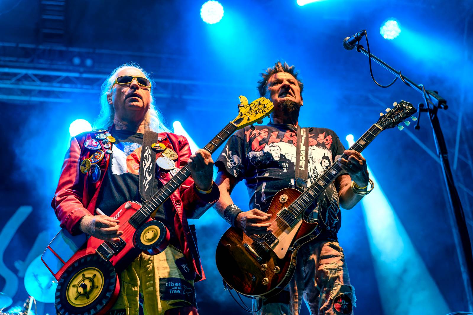 Punk není mrtev. Visací zámek zaplnil Ledárny Braník