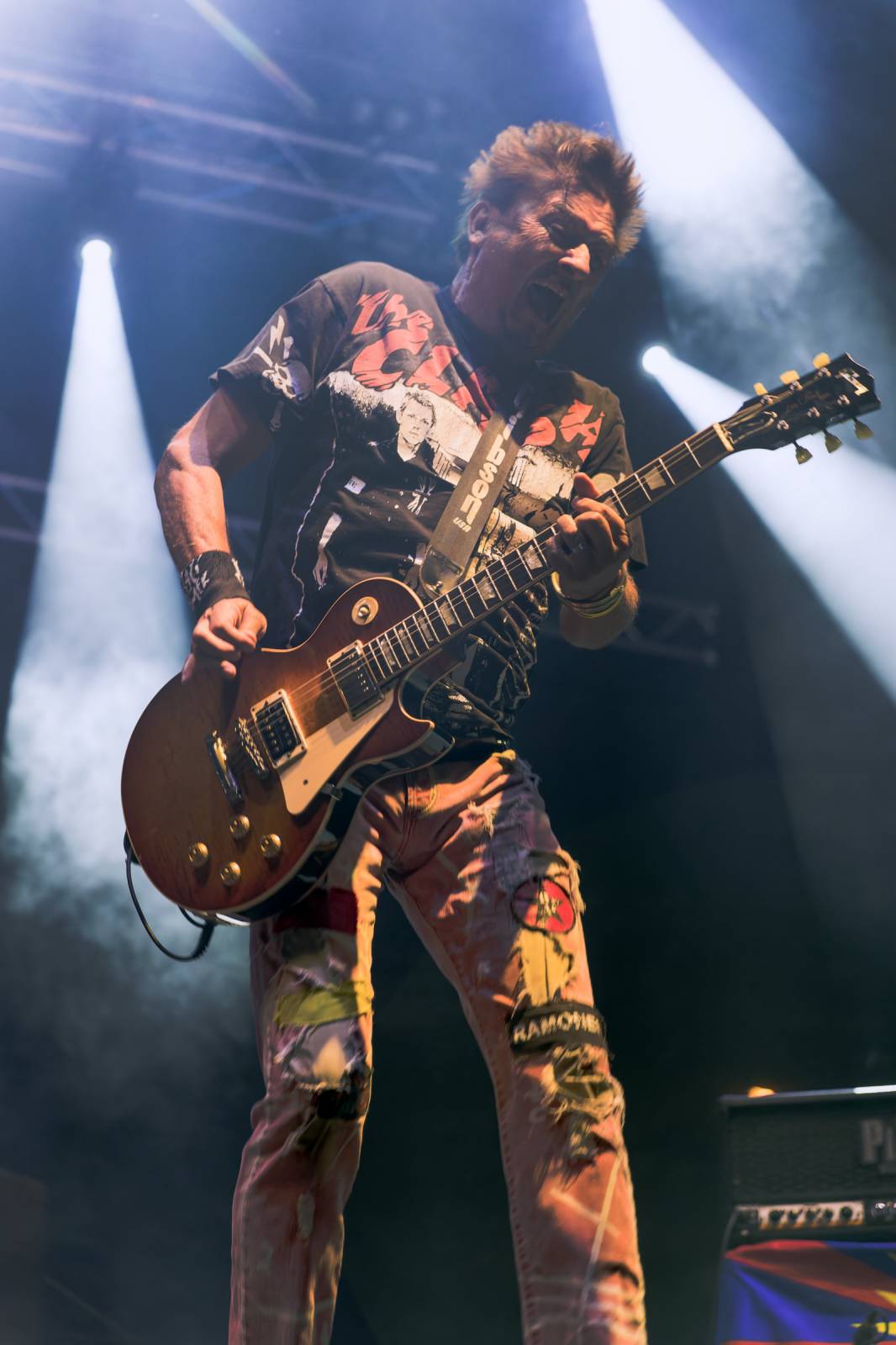 Punk není mrtev. Visací zámek zaplnil Ledárny Braník