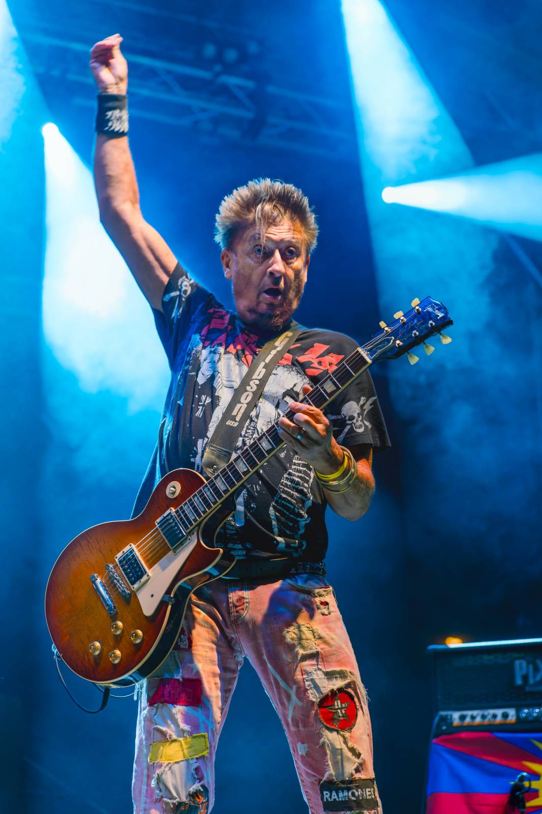 Punk není mrtev. Visací zámek zaplnil Ledárny Braník