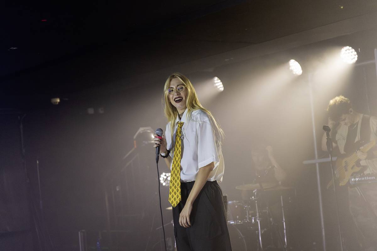 Adonxs oslavil koncertem v Rock Café své 29. narozeniny, předskakoval mu Tom Sean