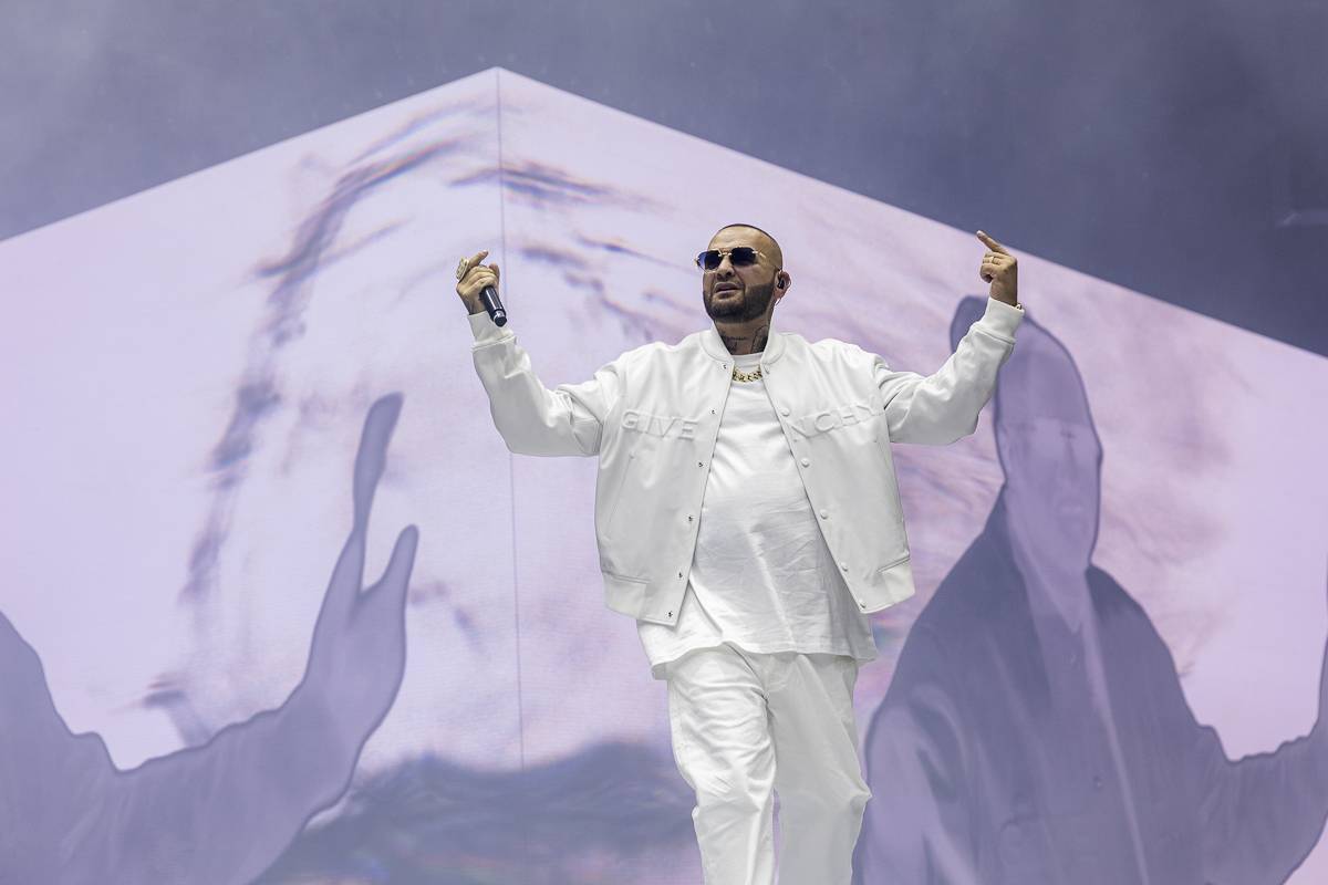 King Forever. Rytmus vyprodal O2 arenu, pozval si do ní Tinu, Ega i Daru Rolins