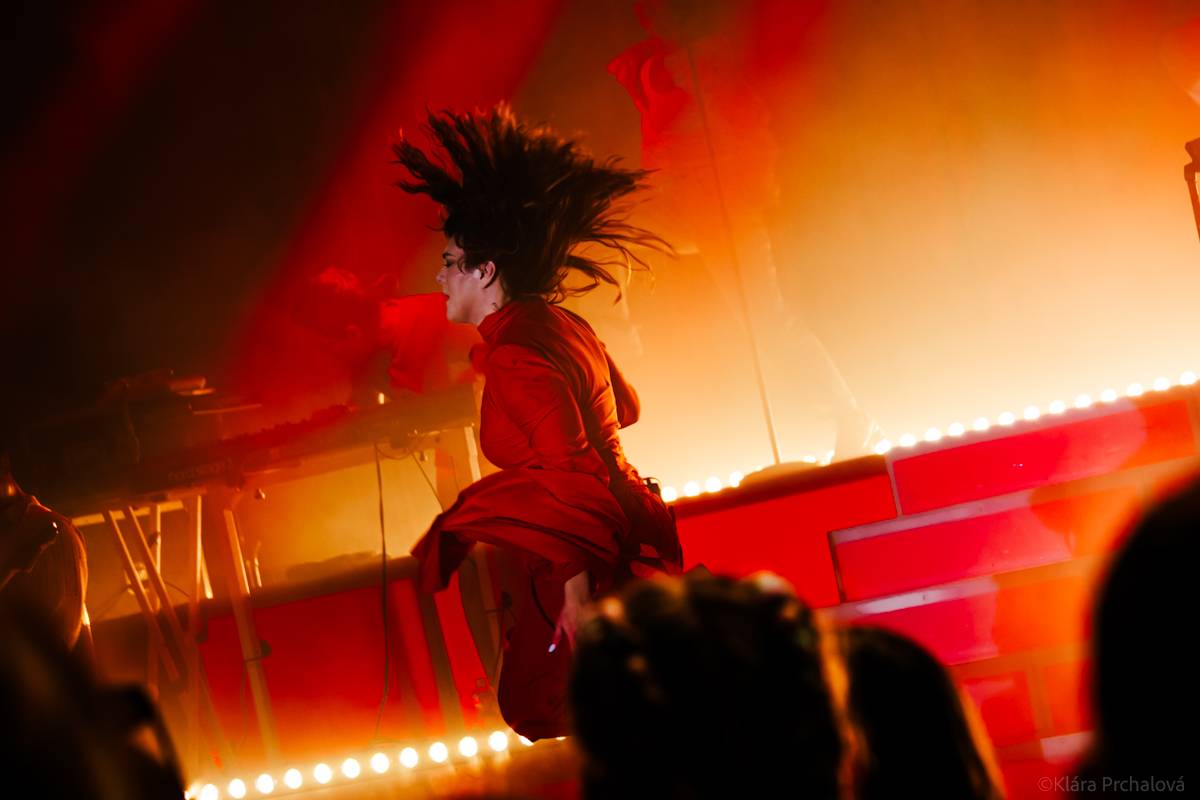 Romantika na Špilberku. Ewa Farna zpívala při západu slunce