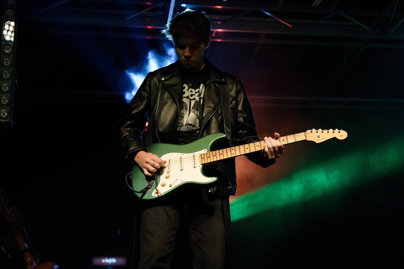 Sofiana Medjmedj přivítal v Plzni jekot nadšených fanynek, na stagi mu přistála spousta plyšáků