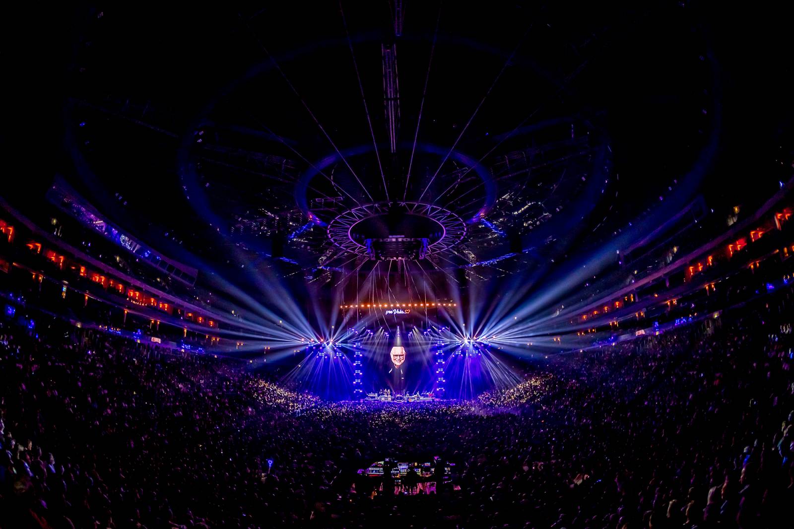 Elán v O2 areně podruhé: Tentokrát zpíval jen pro Vaša Patejdla