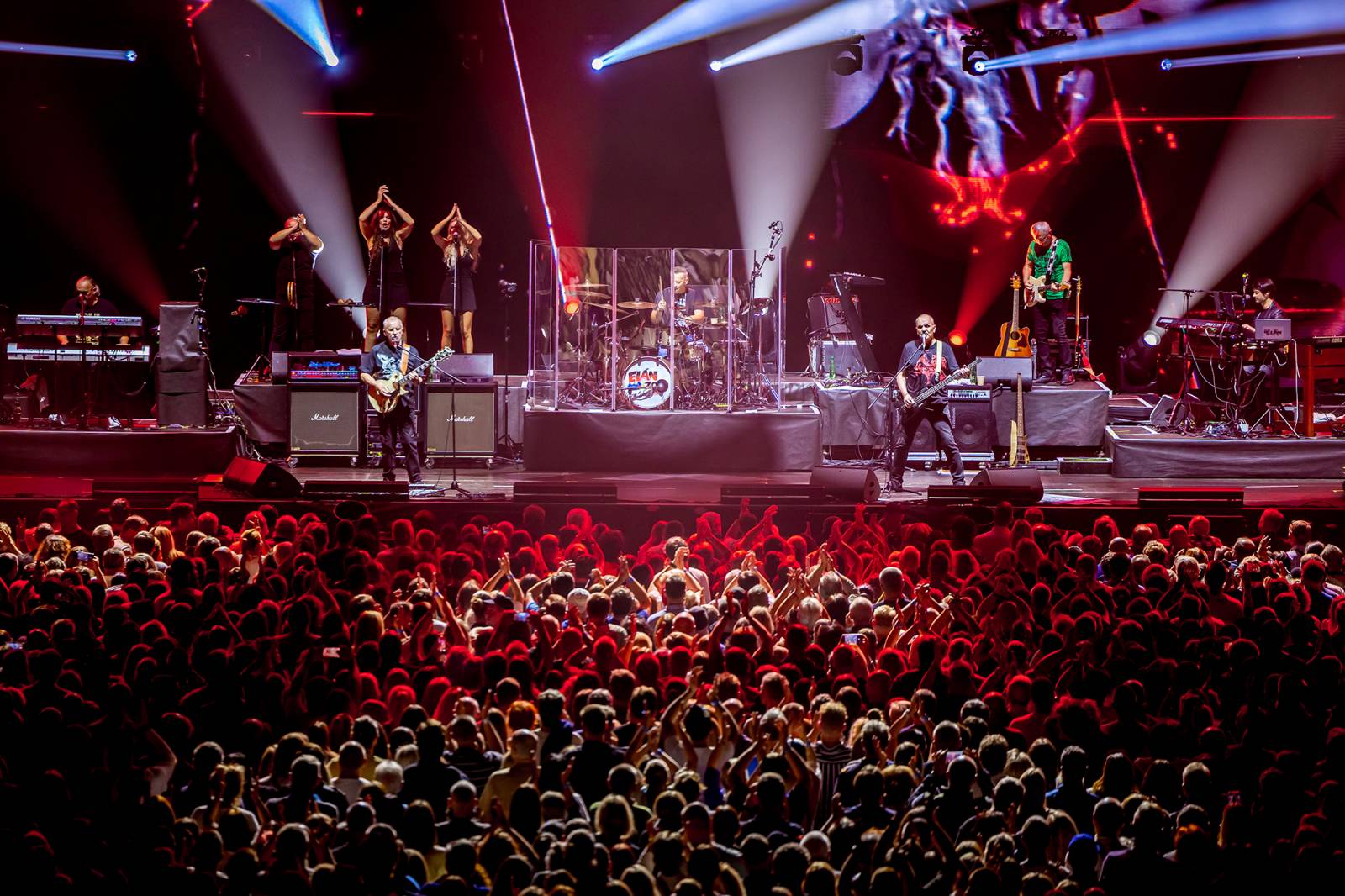 Elán v O2 areně podruhé: Tentokrát zpíval jen pro Vaša Patejdla