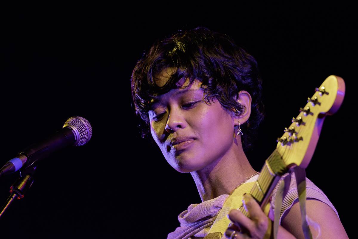 Aurora předvedla v Praze show plnou emocí a tance