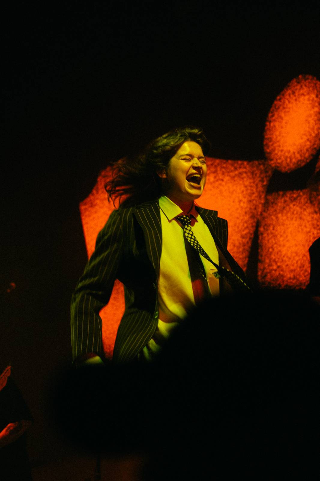 Girl in Red strhla i přes zdravotní potíže pražské Forum Karlín