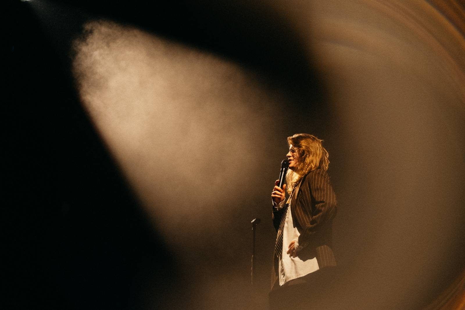 Girl in Red strhla i přes zdravotní potíže pražské Forum Karlín