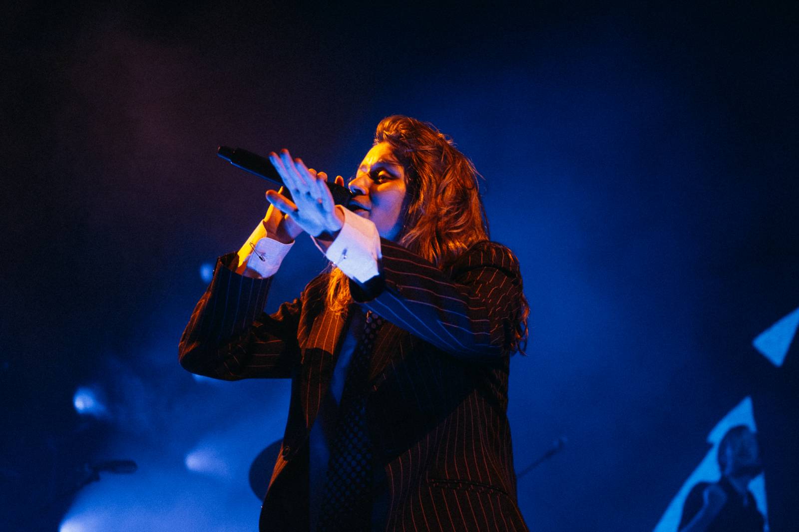 Girl in Red strhla i přes zdravotní potíže pražské Forum Karlín