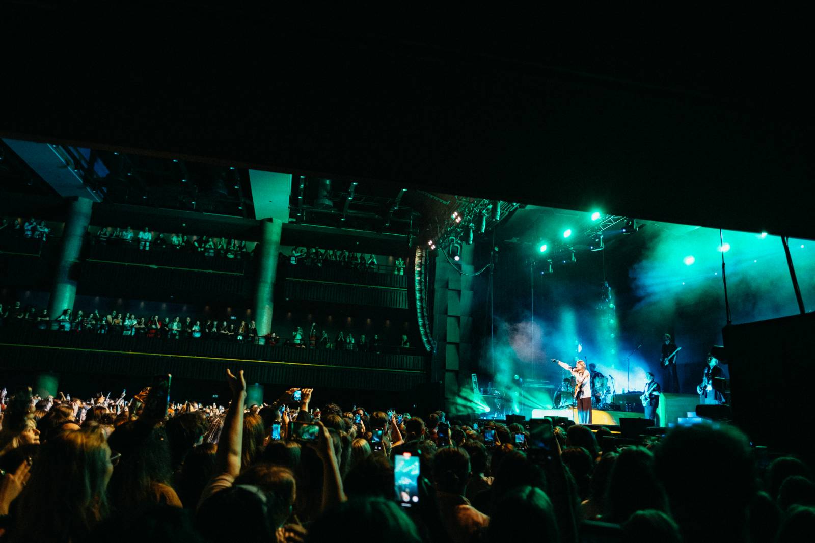 Girl in Red strhla i přes zdravotní potíže pražské Forum Karlín