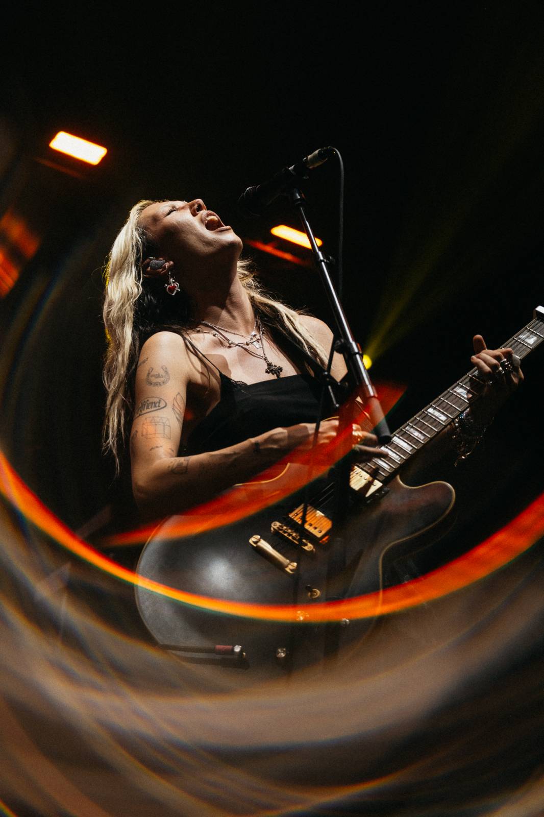 Girl in Red strhla i přes zdravotní potíže pražské Forum Karlín