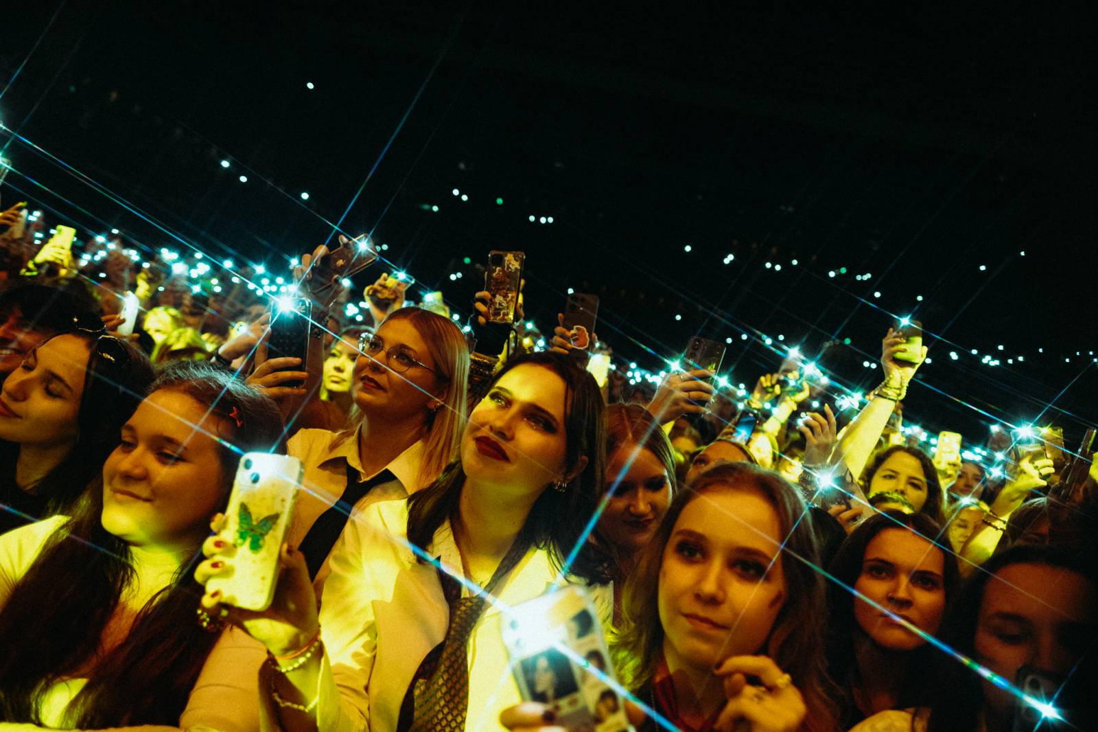 Girl in Red strhla i přes zdravotní potíže pražské Forum Karlín