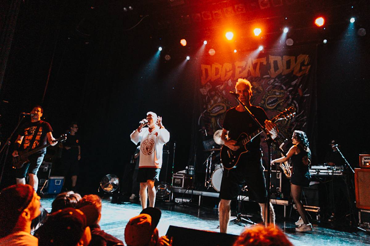 V Praze ožil duch devadesátek. V Paláci Akropolis vystoupili Dog Eat Dog