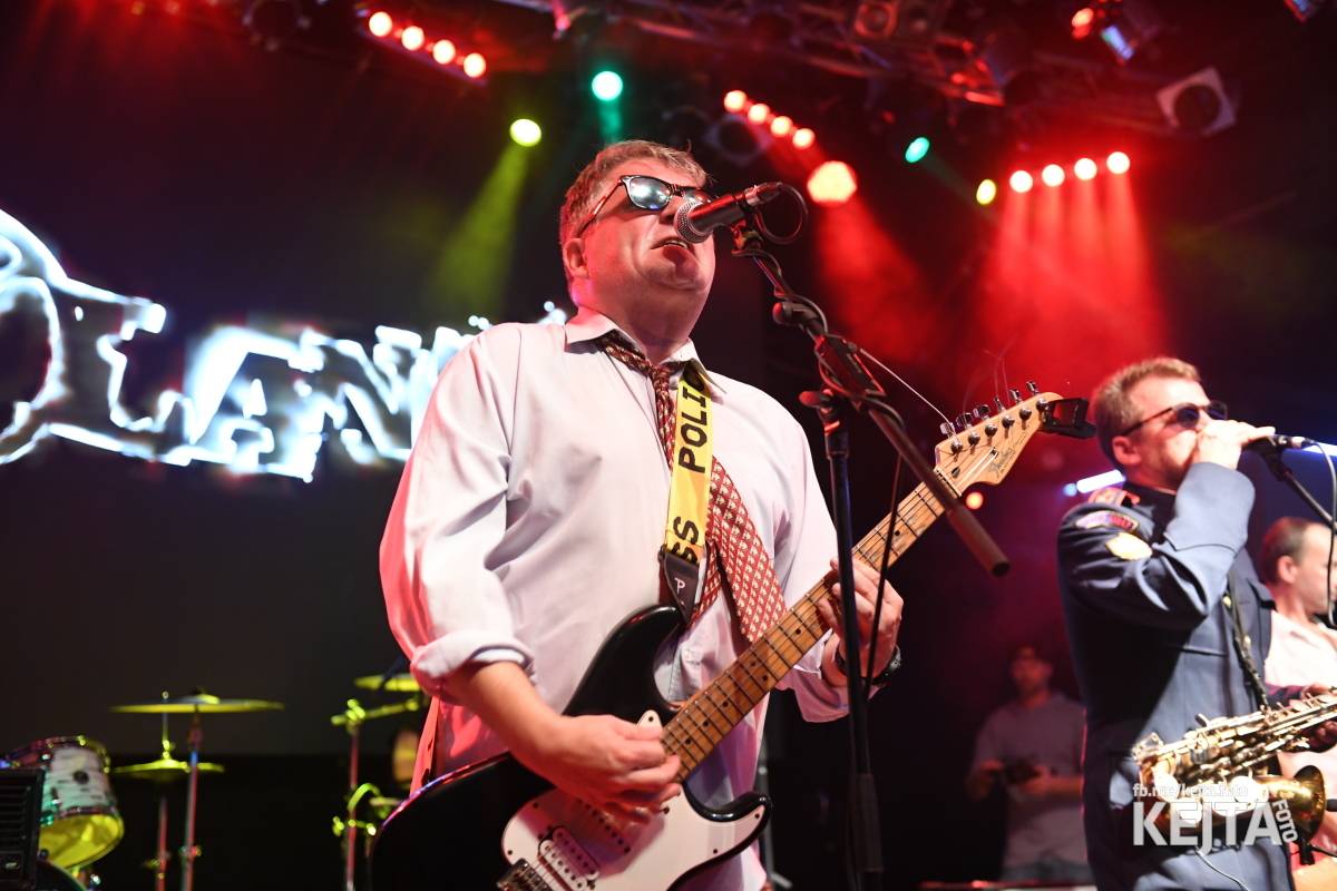 Volant a Dukla Vozovna jsou na společném turné, v Praze je přivítal k prasknutí narvaný Lucerna Music Bar