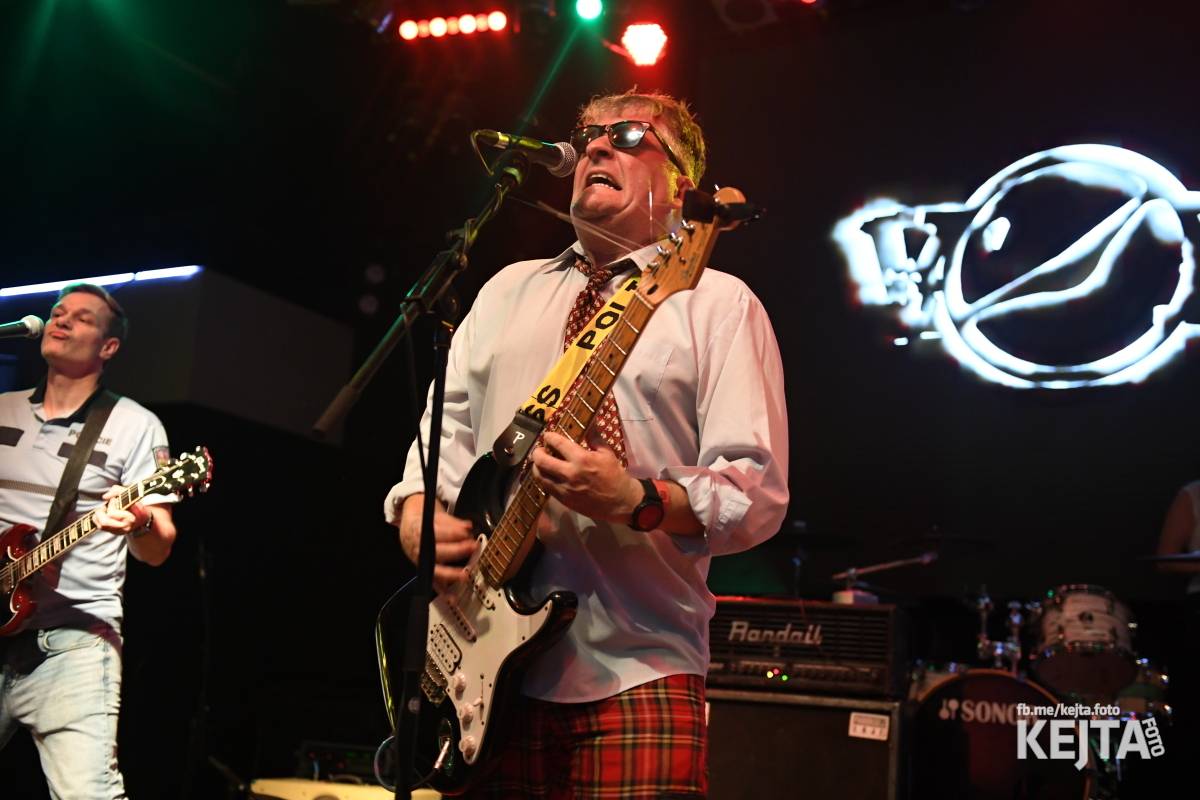 Volant a Dukla Vozovna jsou na společném turné, v Praze je přivítal k prasknutí narvaný Lucerna Music Bar