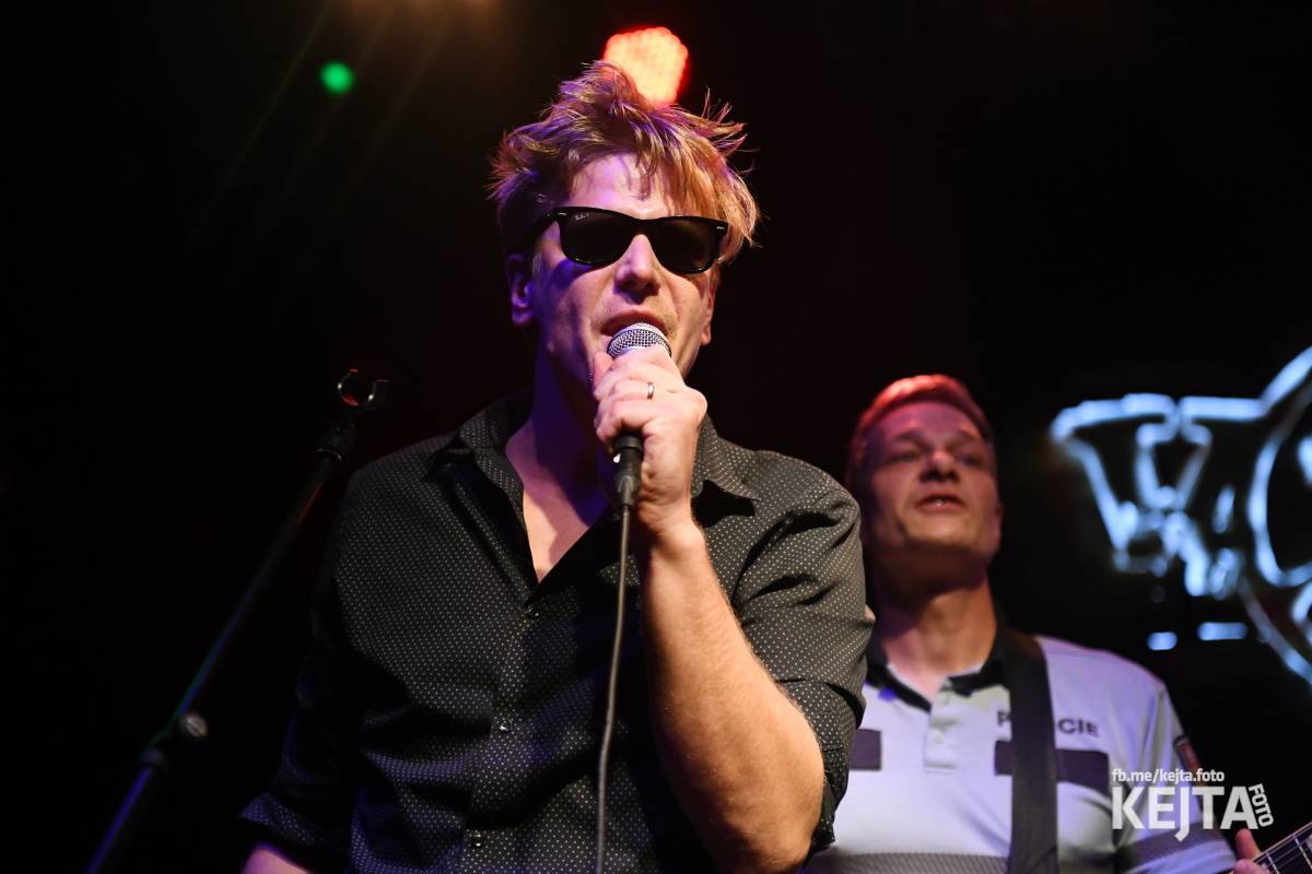 Volant a Dukla Vozovna jsou na společném turné, v Praze je přivítal k prasknutí narvaný Lucerna Music Bar