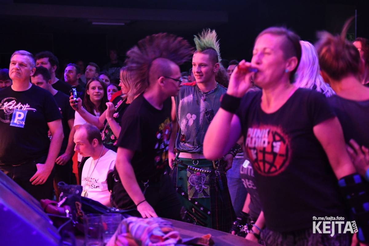 Volant a Dukla Vozovna jsou na společném turné, v Praze je přivítal k prasknutí narvaný Lucerna Music Bar