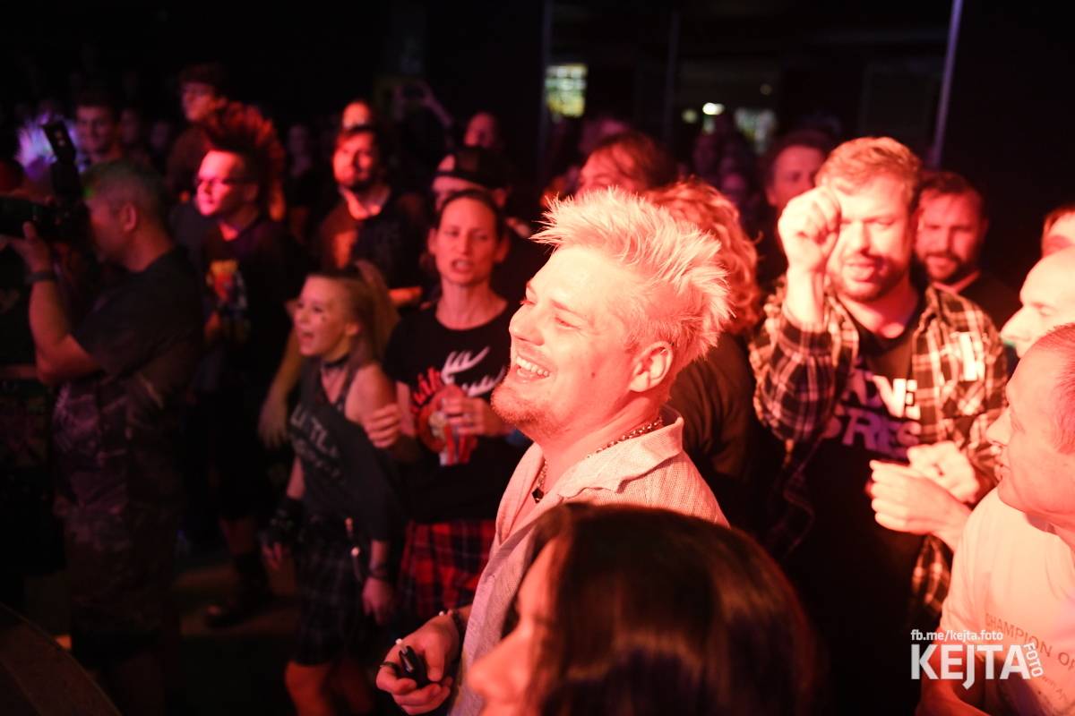 Volant a Dukla Vozovna jsou na společném turné, v Praze je přivítal k prasknutí narvaný Lucerna Music Bar