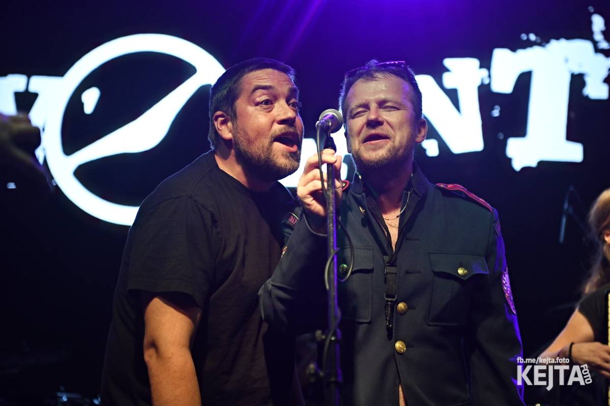 Volant a Dukla Vozovna jsou na společném turné, v Praze je přivítal k prasknutí narvaný Lucerna Music Bar