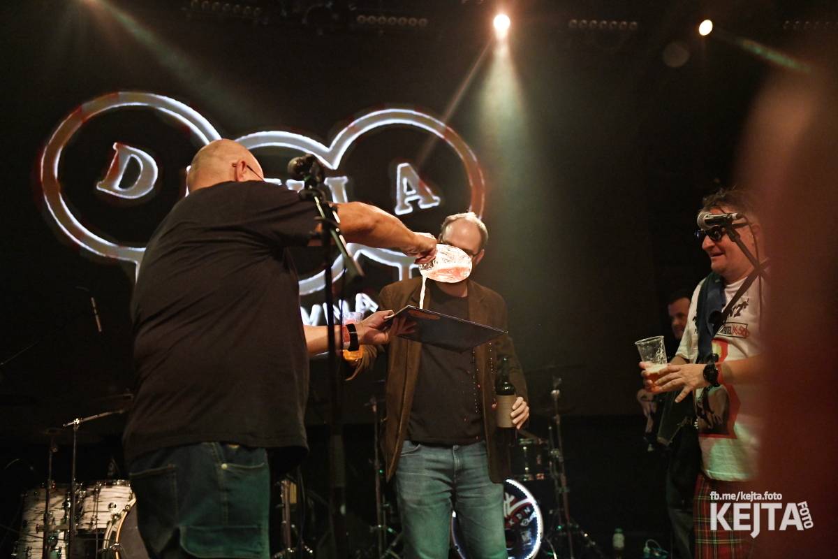 Volant a Dukla Vozovna jsou na společném turné, v Praze je přivítal k prasknutí narvaný Lucerna Music Bar