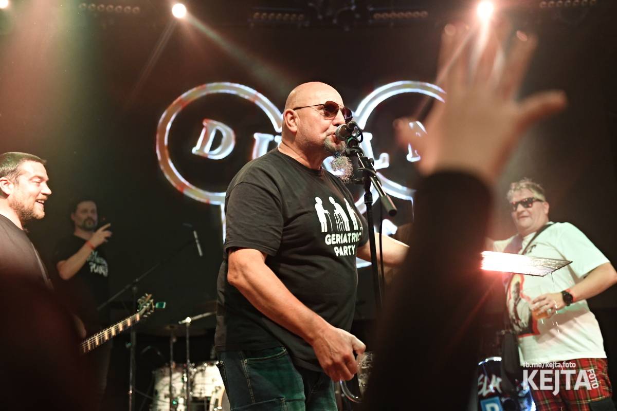 Volant a Dukla Vozovna jsou na společném turné, v Praze je přivítal k prasknutí narvaný Lucerna Music Bar