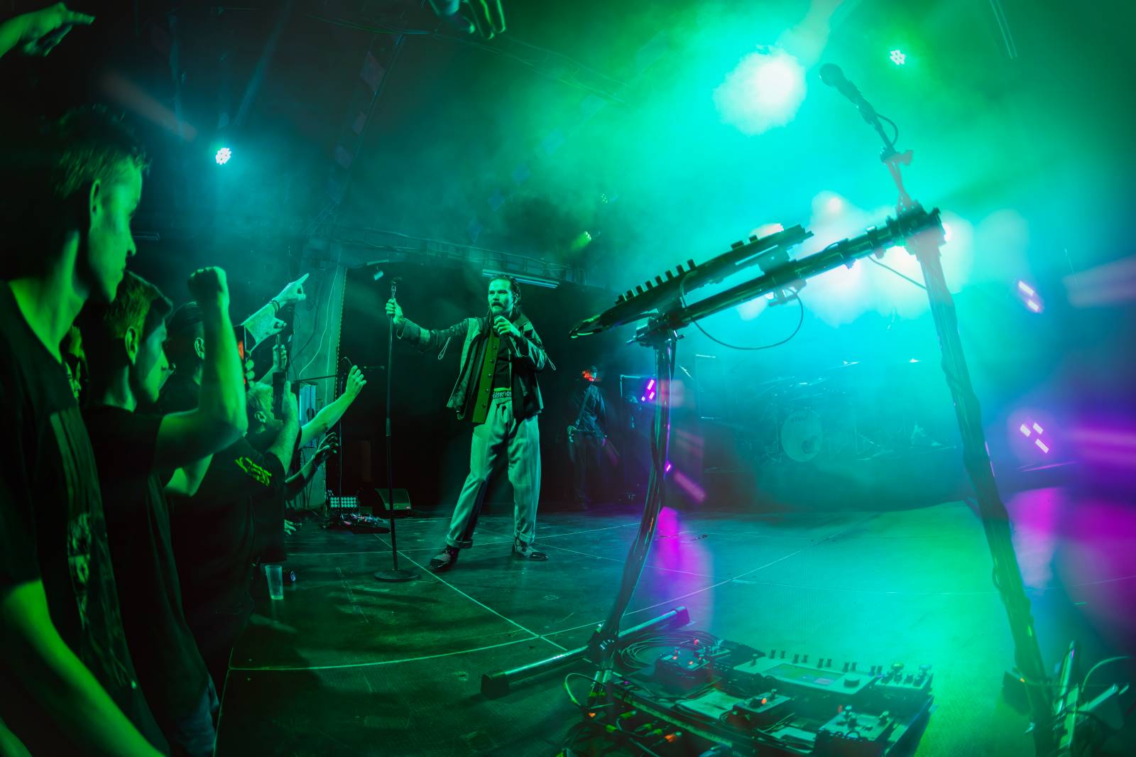 Northlane zbořili MeetFactory v Praze, půdu jim připravili metalisté ten56. a Novelists