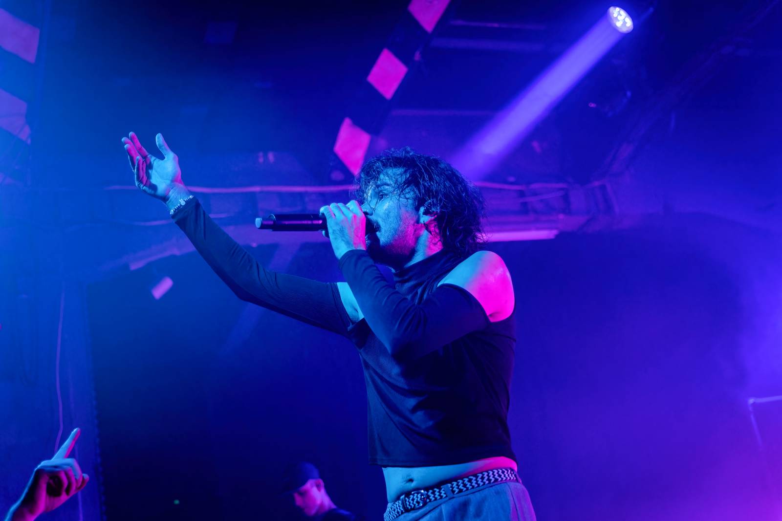 Northlane zbořili MeetFactory v Praze, půdu jim připravili metalisté ten56. a Novelists