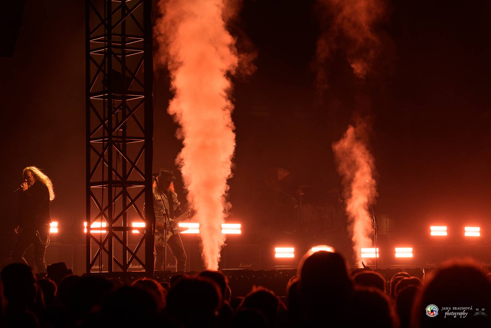 Kabát zatopil v Plzni pod kotlem, na zimním stadionu přehrál největší hity