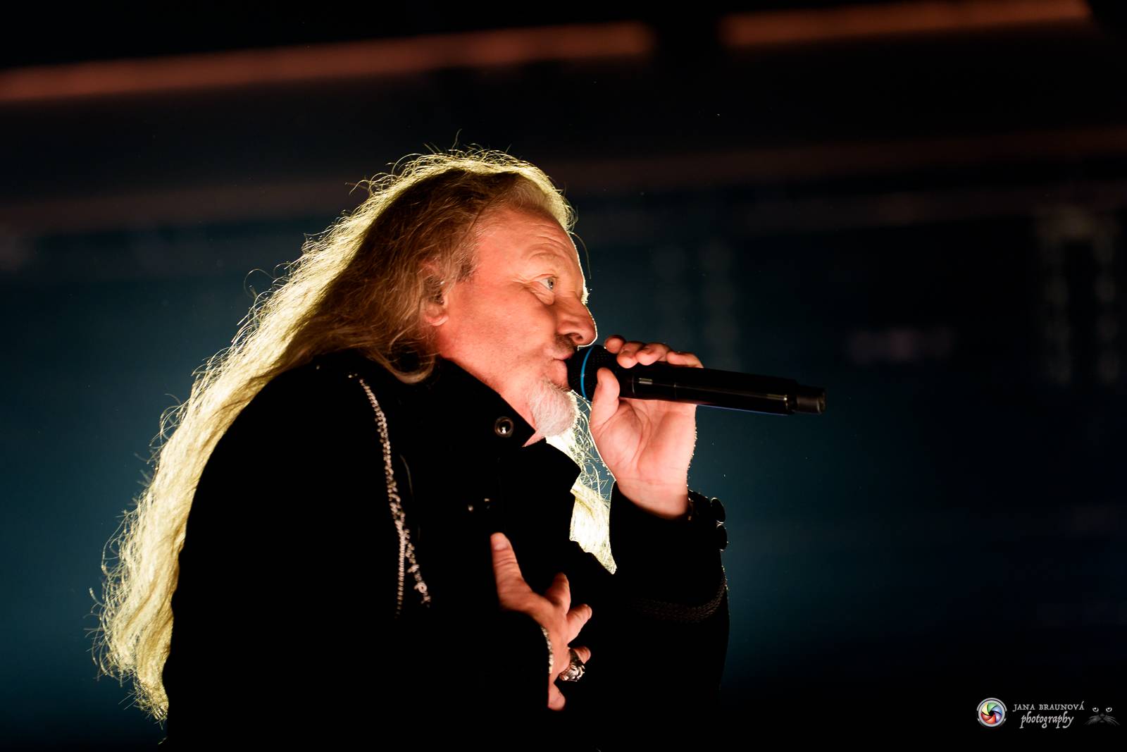 Kabát zatopil v Plzni pod kotlem, na zimním stadionu přehrál největší hity