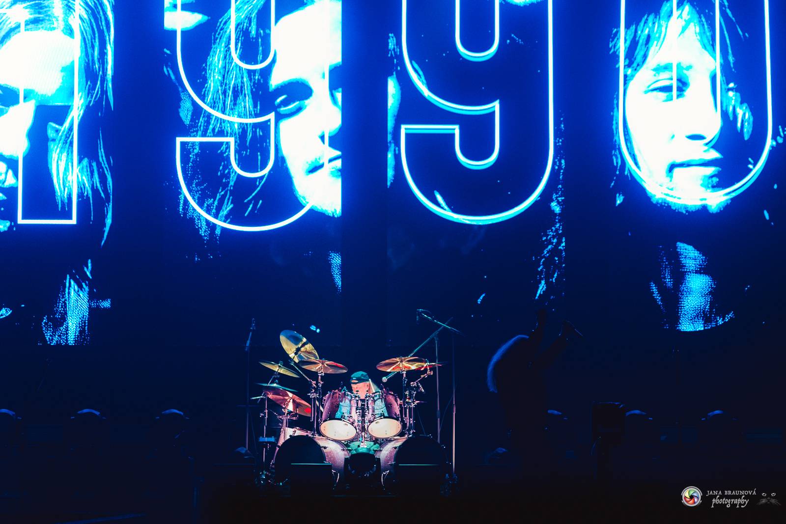 Kabát zatopil v Plzni pod kotlem, na zimním stadionu přehrál největší hity