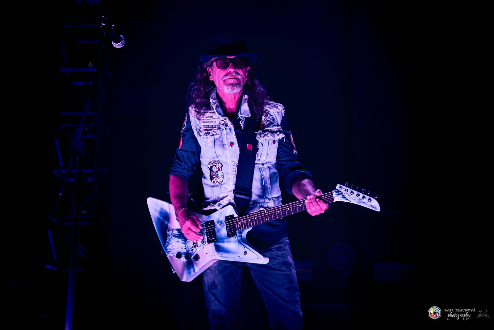 Kabát zatopil v Plzni pod kotlem, na zimním stadionu přehrál největší hity