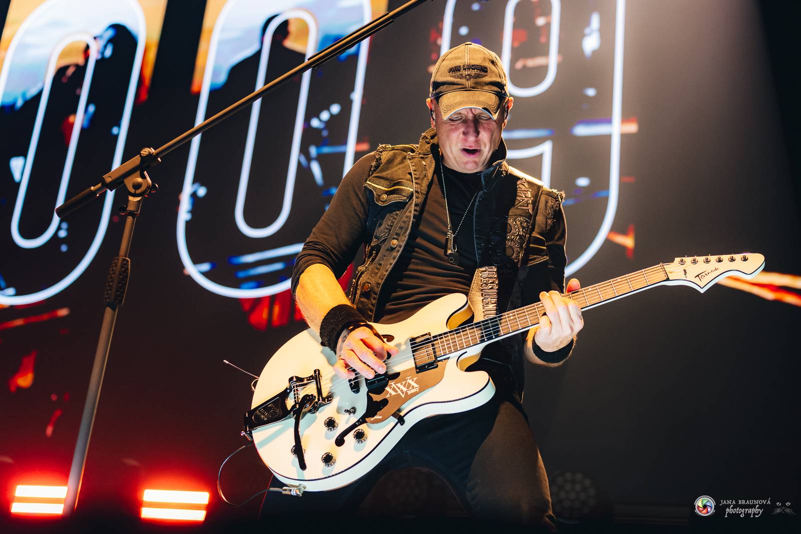 Kabát zatopil v Plzni pod kotlem, na zimním stadionu přehrál největší hity