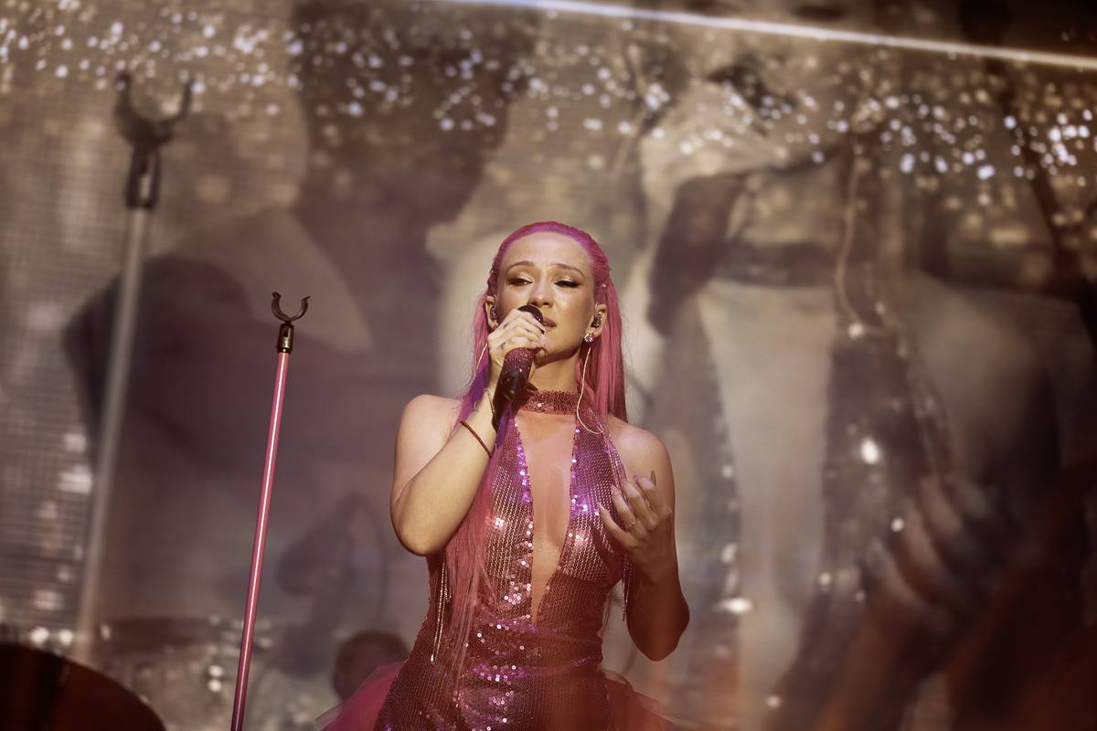 Jen růžová to může být. Tereza Mašková roztančila vyprodanou Lucernu