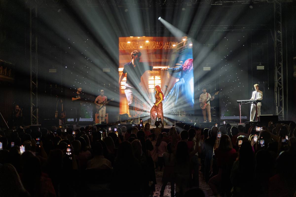 Jen růžová to může být. Tereza Mašková roztančila vyprodanou Lucernu