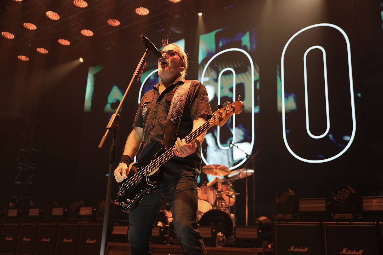 Kabát zavítal do Českých Budějovic, fanoušky bavil pyrotechnickými efekty