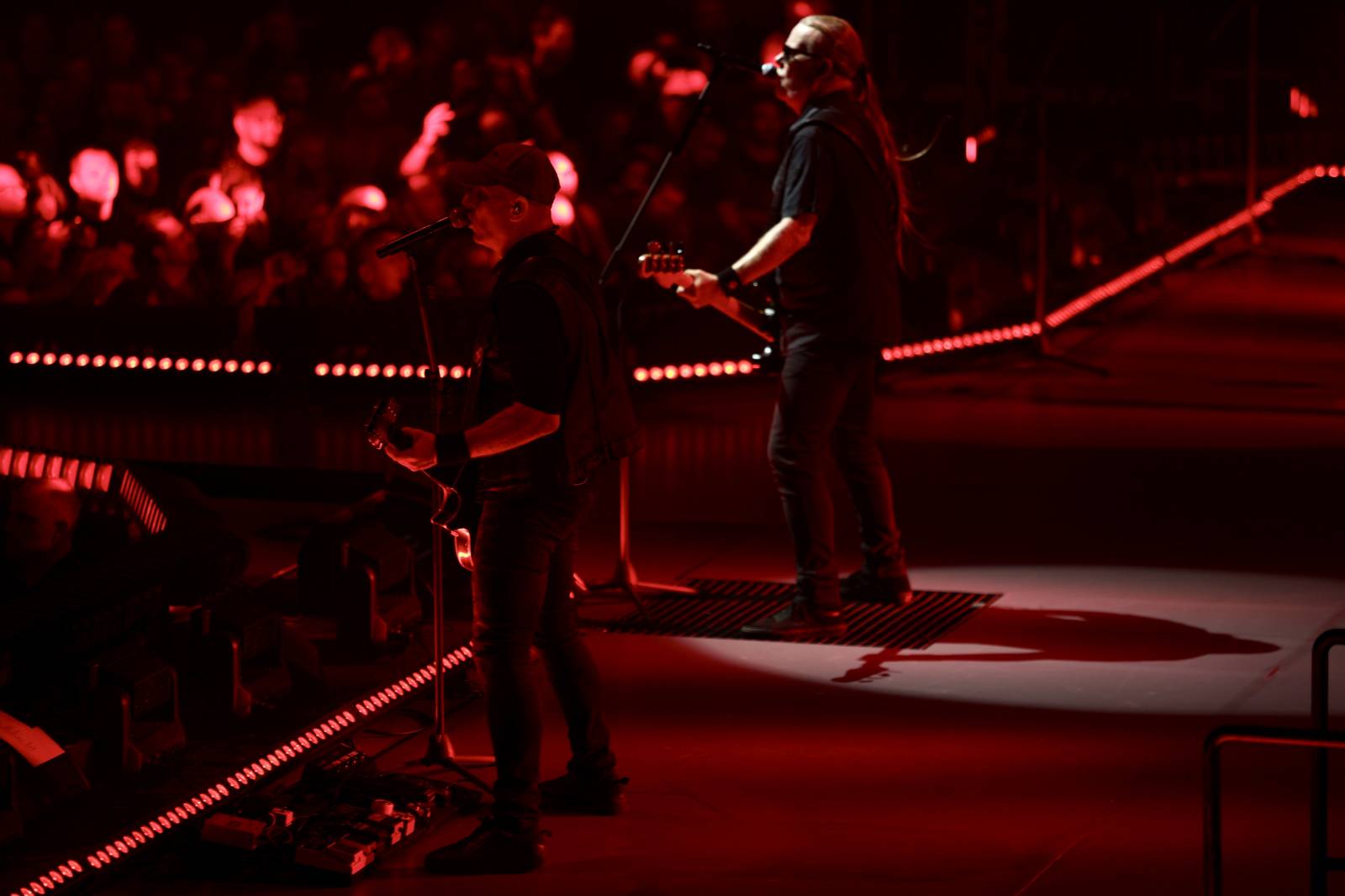 Kabát zavítal do Českých Budějovic, fanoušky bavil pyrotechnickými efekty