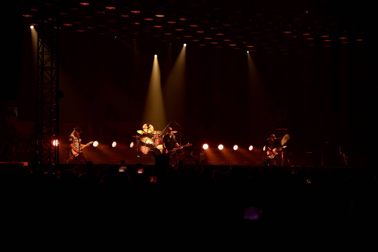 Kabát zavítal do Českých Budějovic, fanoušky bavil pyrotechnickými efekty