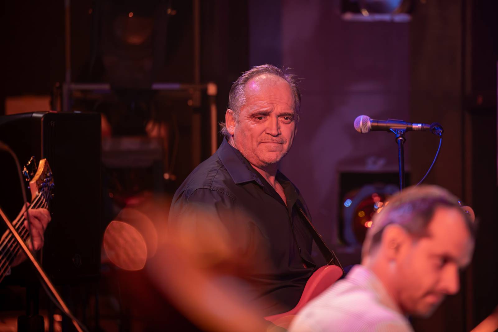 Jiří Pavlica s Hradišťanem a Javory se v Divadle Hybernia dočkali standing ovation 