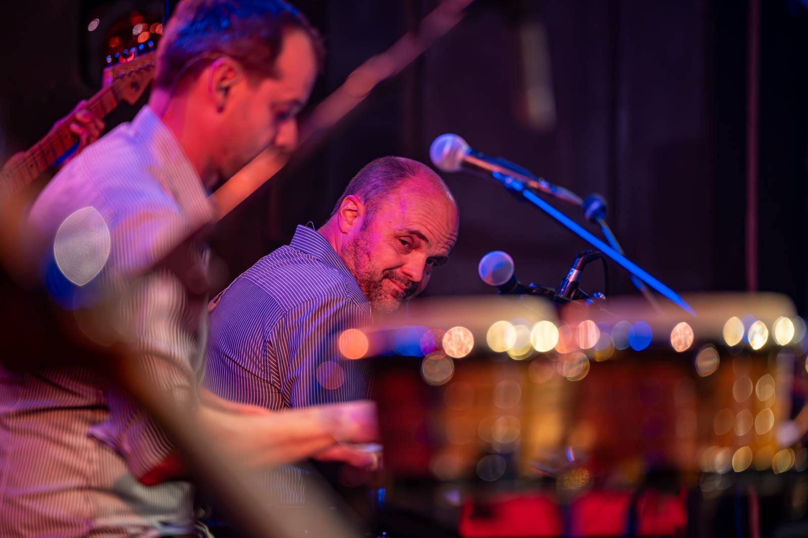 Jiří Pavlica s Hradišťanem a Javory se v Divadle Hybernia dočkali standing ovation 