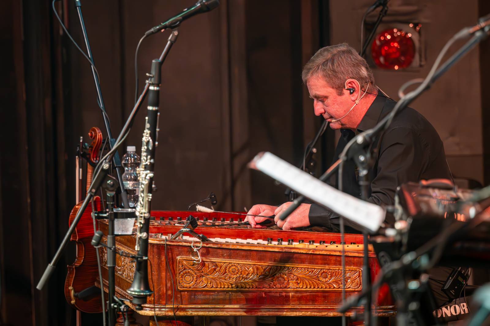 Jiří Pavlica s Hradišťanem a Javory se v Divadle Hybernia dočkali standing ovation 
