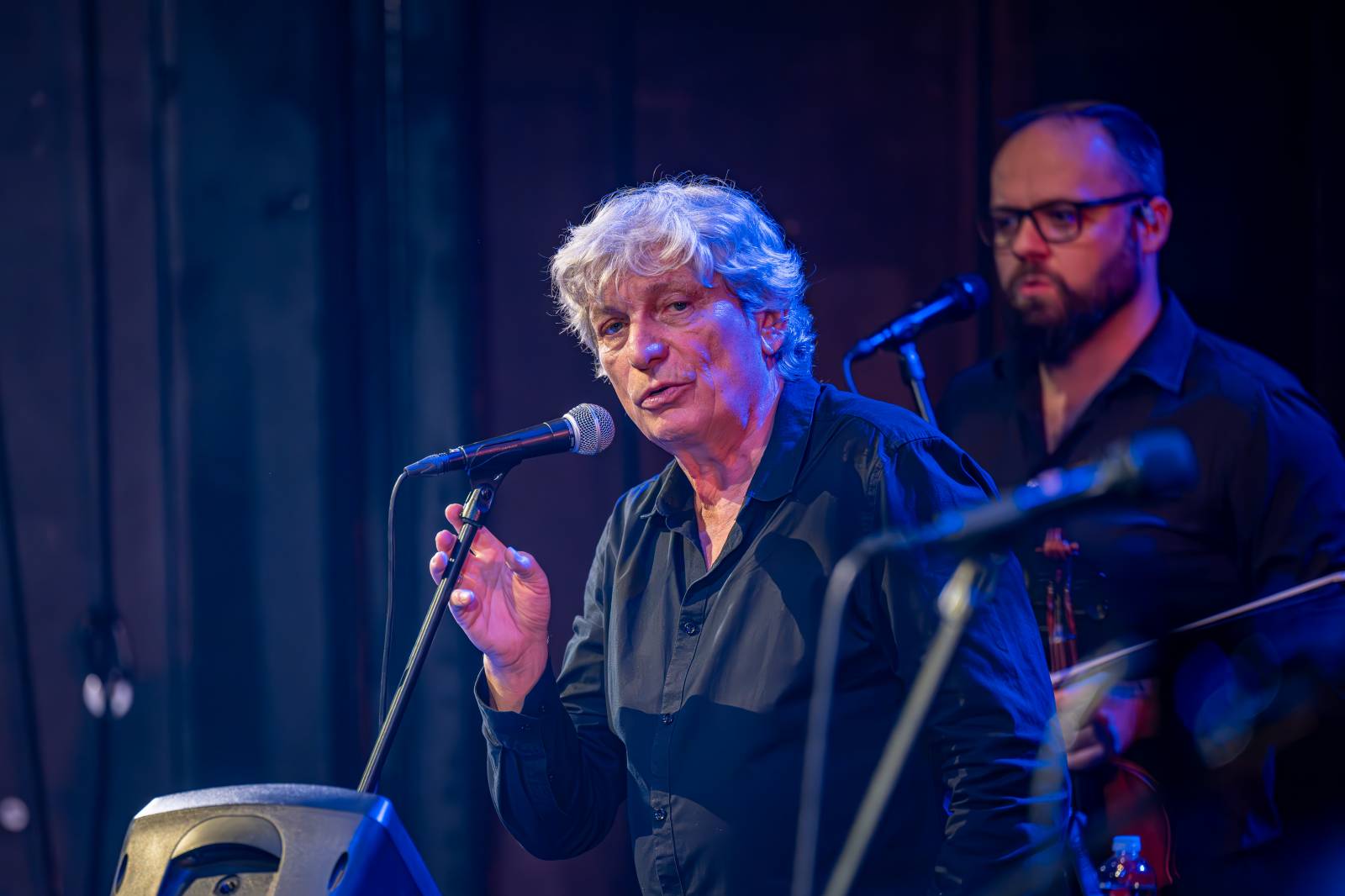 Jiří Pavlica s Hradišťanem a Javory se v Divadle Hybernia dočkali standing ovation 