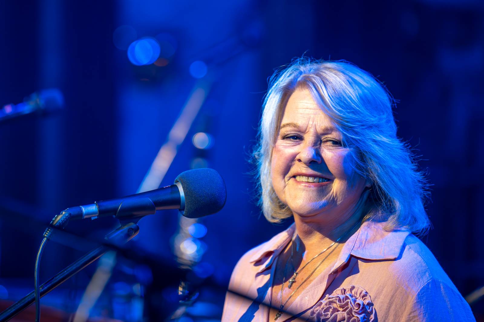 Jiří Pavlica s Hradišťanem a Javory se v Divadle Hybernia dočkali standing ovation 