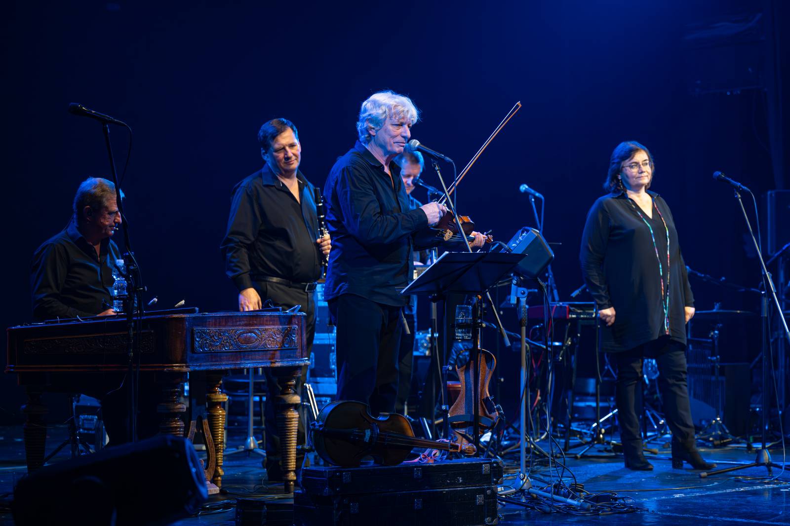 Jiří Pavlica s Hradišťanem a Javory se v Divadle Hybernia dočkali standing ovation 