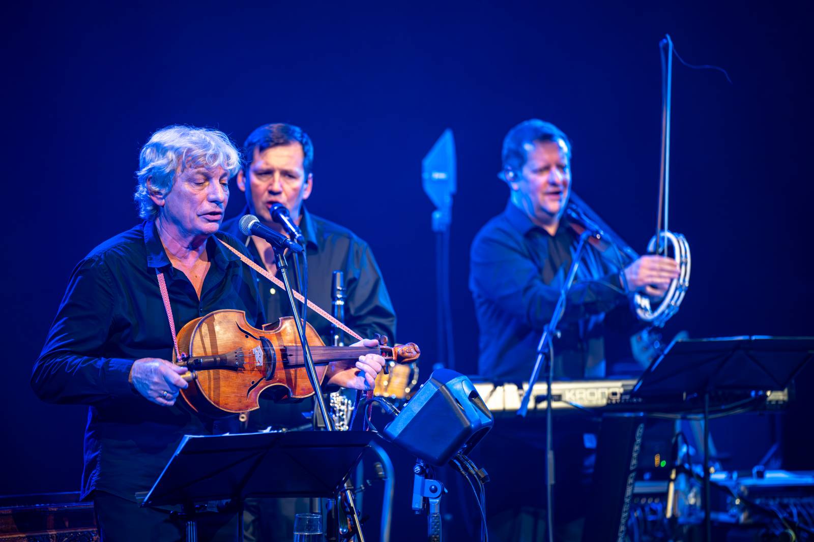 Jiří Pavlica s Hradišťanem a Javory se v Divadle Hybernia dočkali standing ovation 