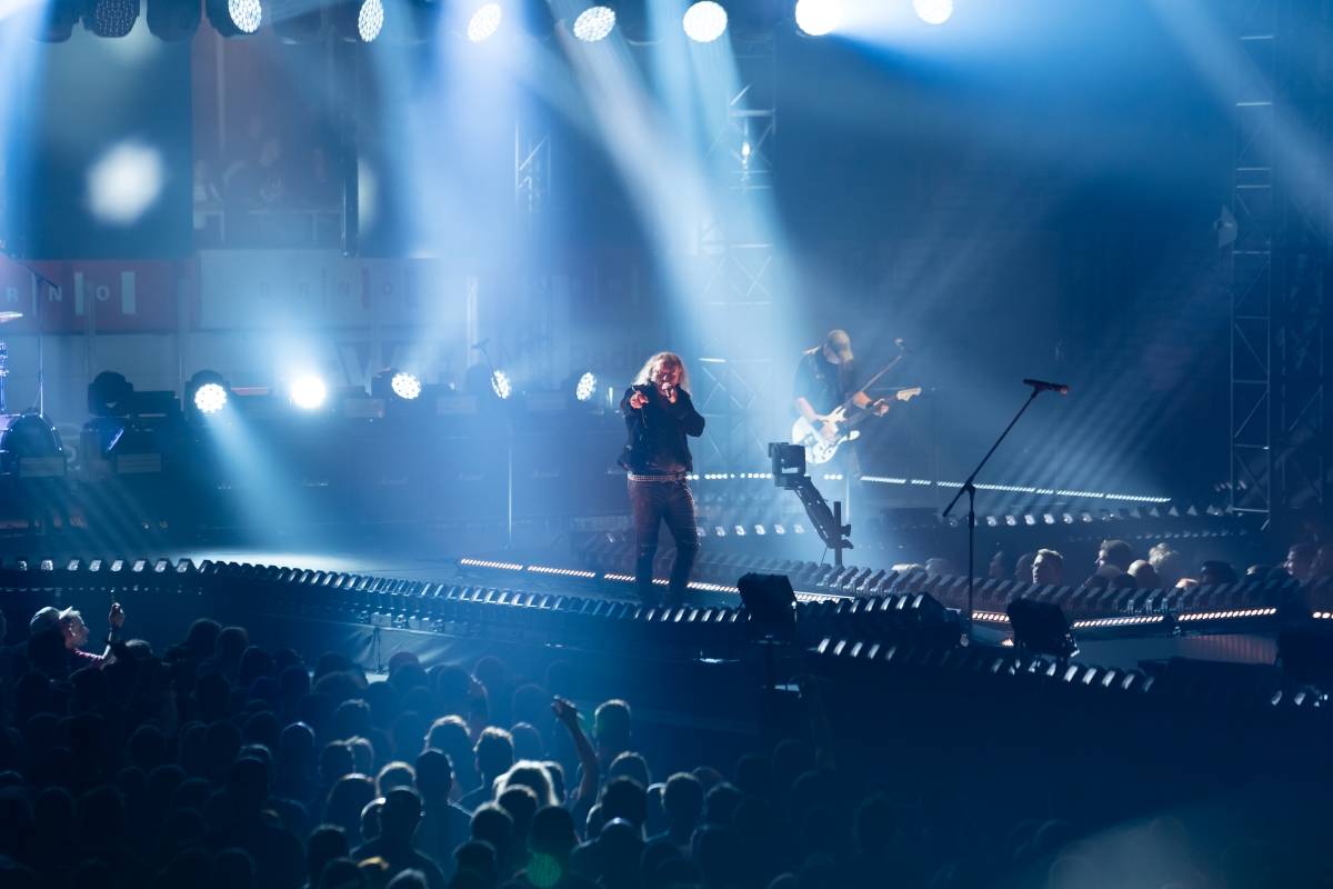 Po čertech velký turné neminulo ani Brno. Kabát s fanoušky oslavil 35 let na scéně