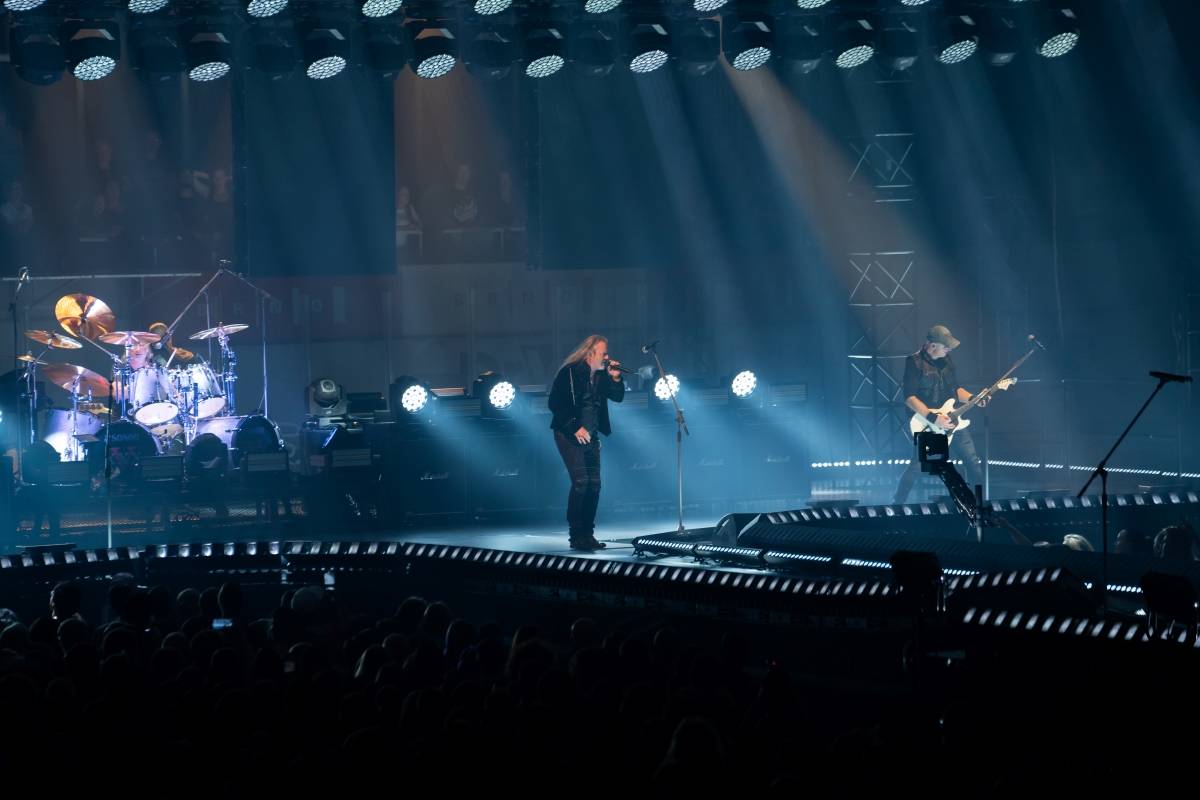 Po čertech velký turné neminulo ani Brno. Kabát s fanoušky oslavil 35 let na scéně