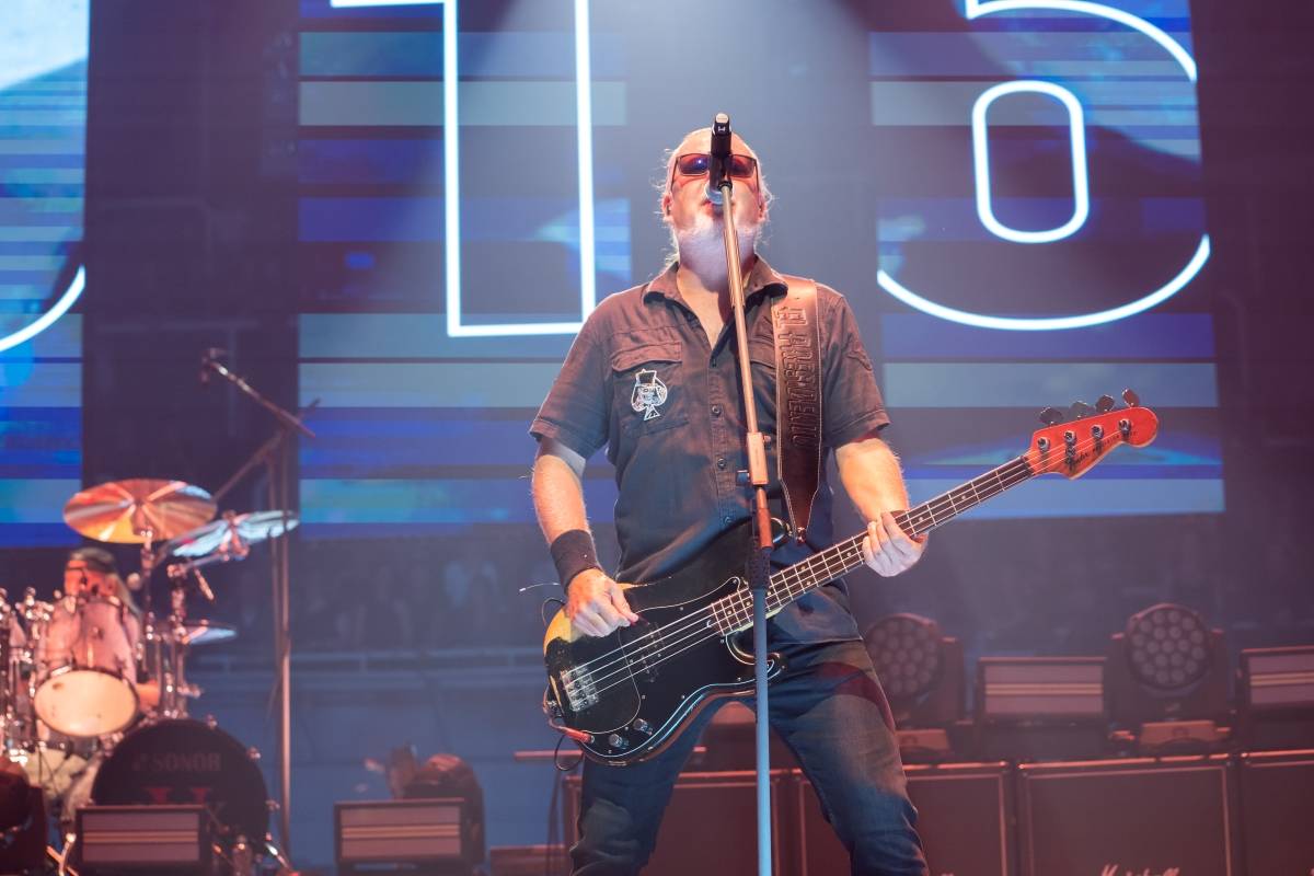 Po čertech velký turné neminulo ani Brno. Kabát s fanoušky oslavil 35 let na scéně