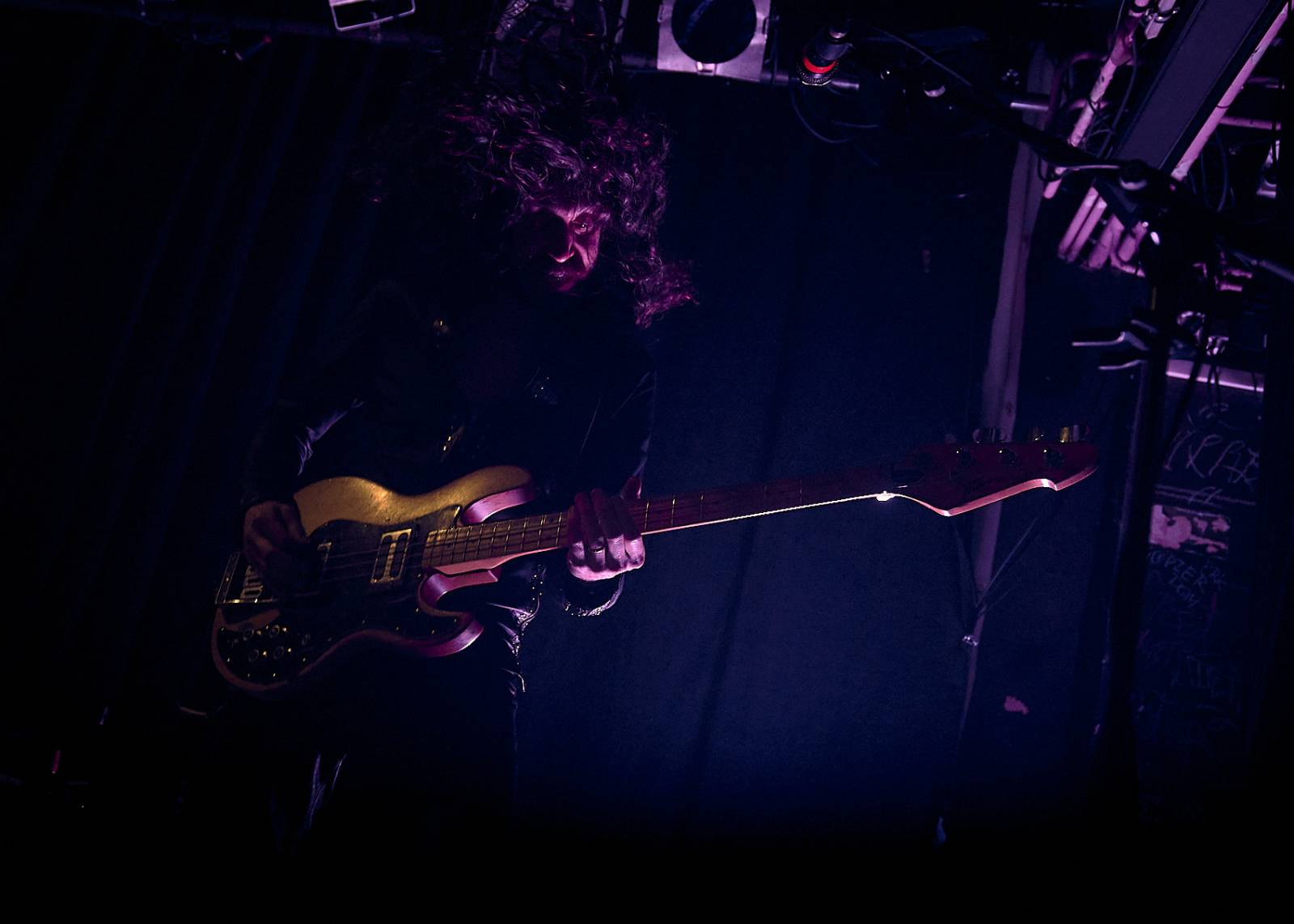 Des Rocs ukázal Praze, jak se hraje rokenrol. Předskakovali mu Pistols at Dawn a Moon Fever