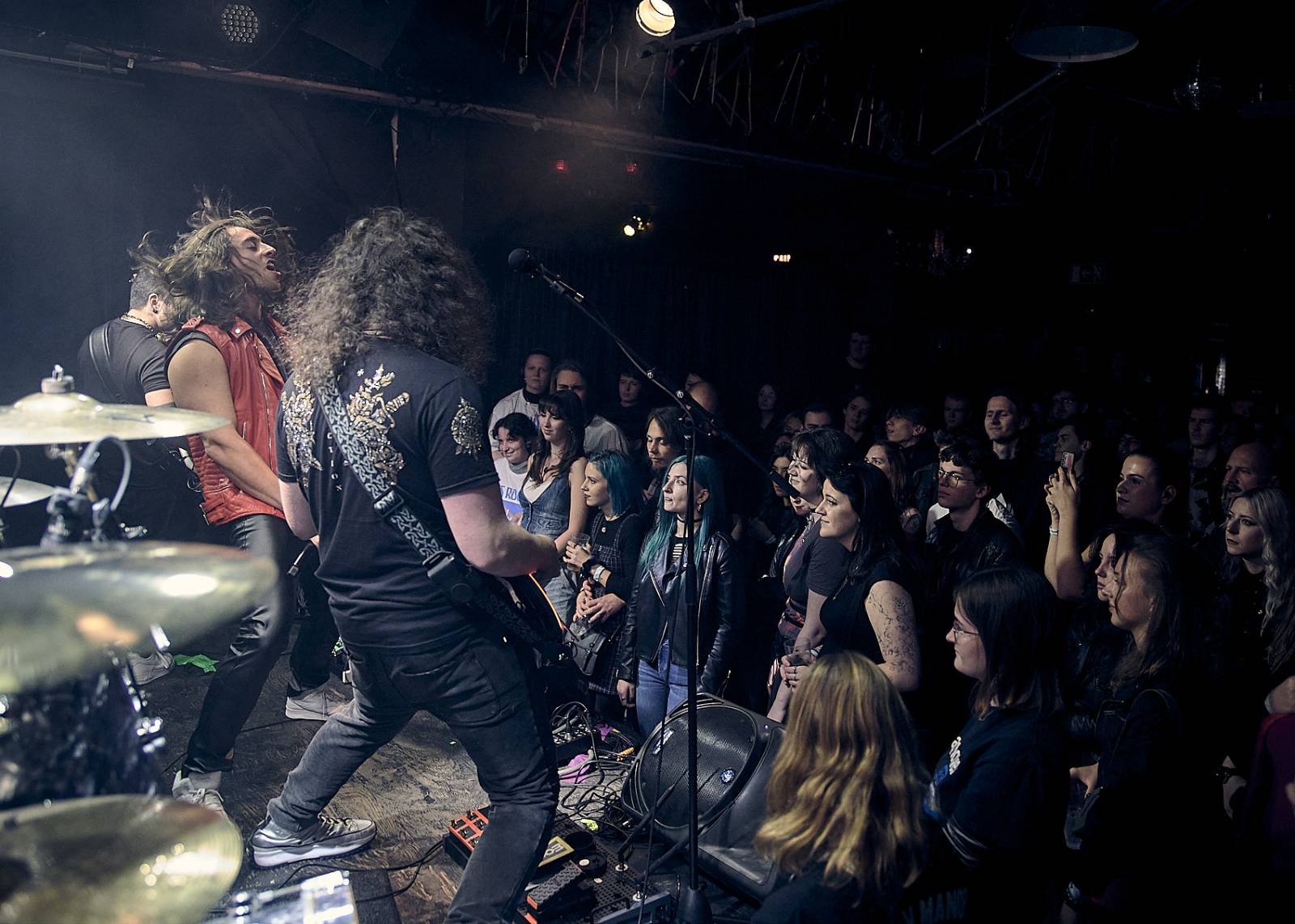 Des Rocs ukázal Praze, jak se hraje rokenrol. Předskakovali mu Pistols at Dawn a Moon Fever